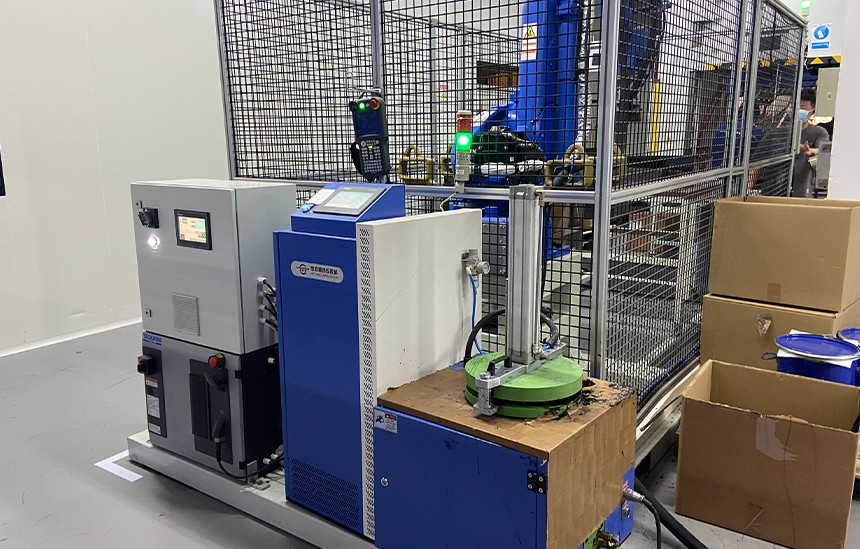 汽车内饰行业-备胎盖板涂胶